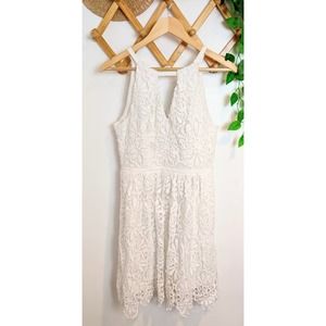 Elegant White Lace Dress